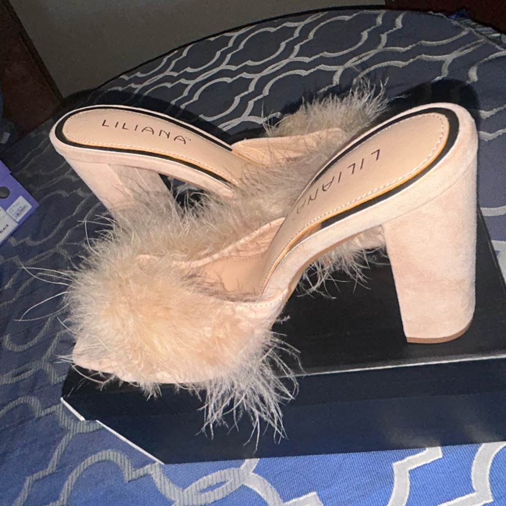 Liliana Women's Tan Heeled Sandals